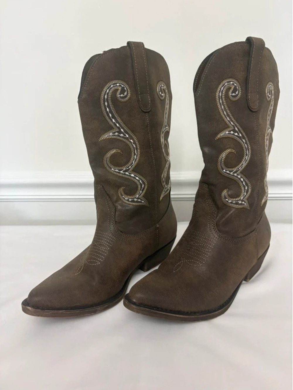 Brown Western Embroidered Cowboy Boots Women’s Size 8.5 Boho Rodeo